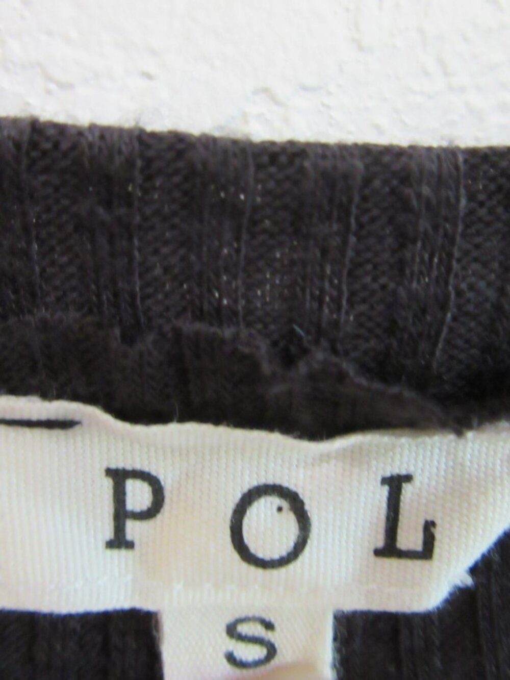 POL Black V-Neck S Pullover Short Sleeve Casual Blouse Top - Picture 2 of 4